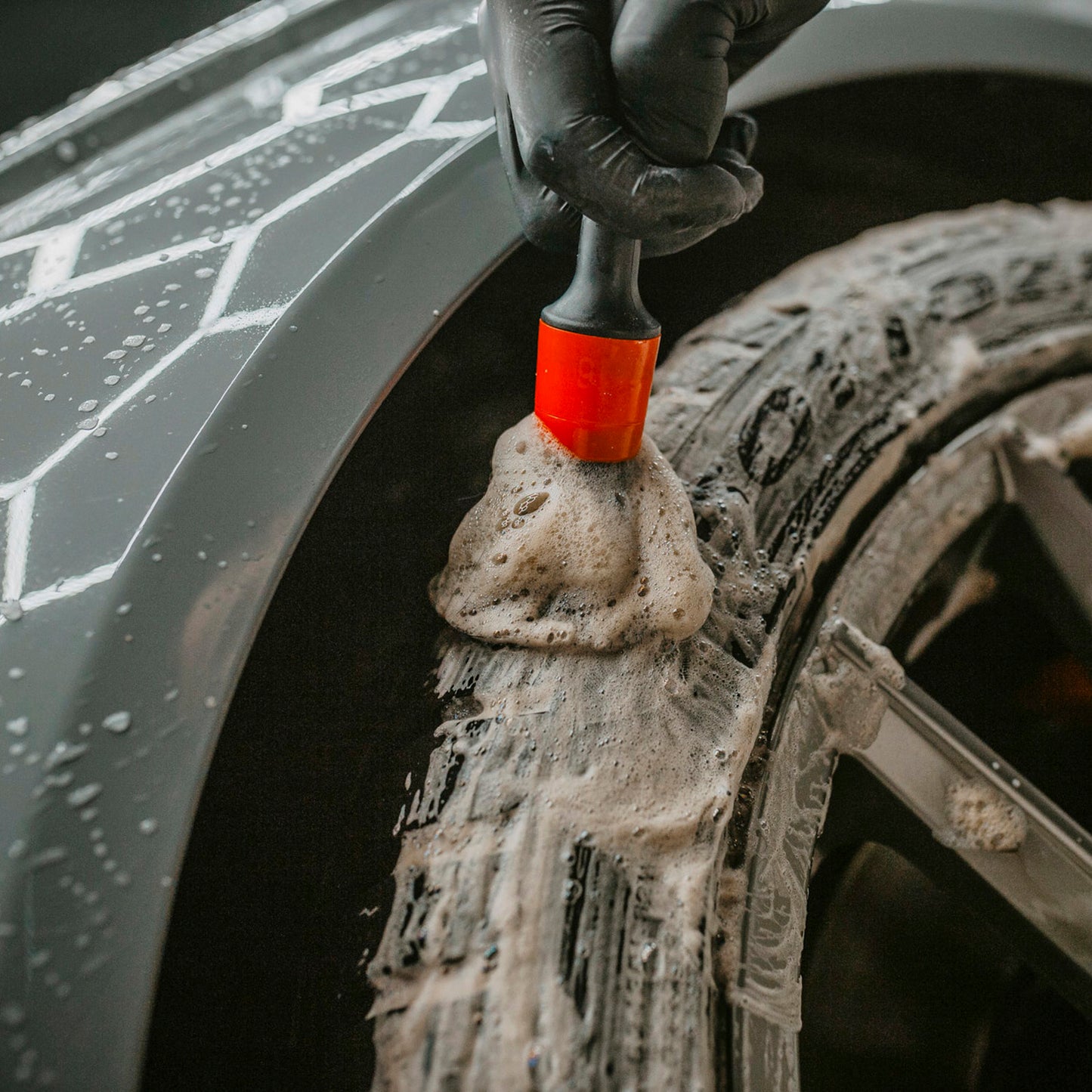 Curățare și degresare anvelope & chedere – BadBoys Tire & Rubber Cleaner 500 ml