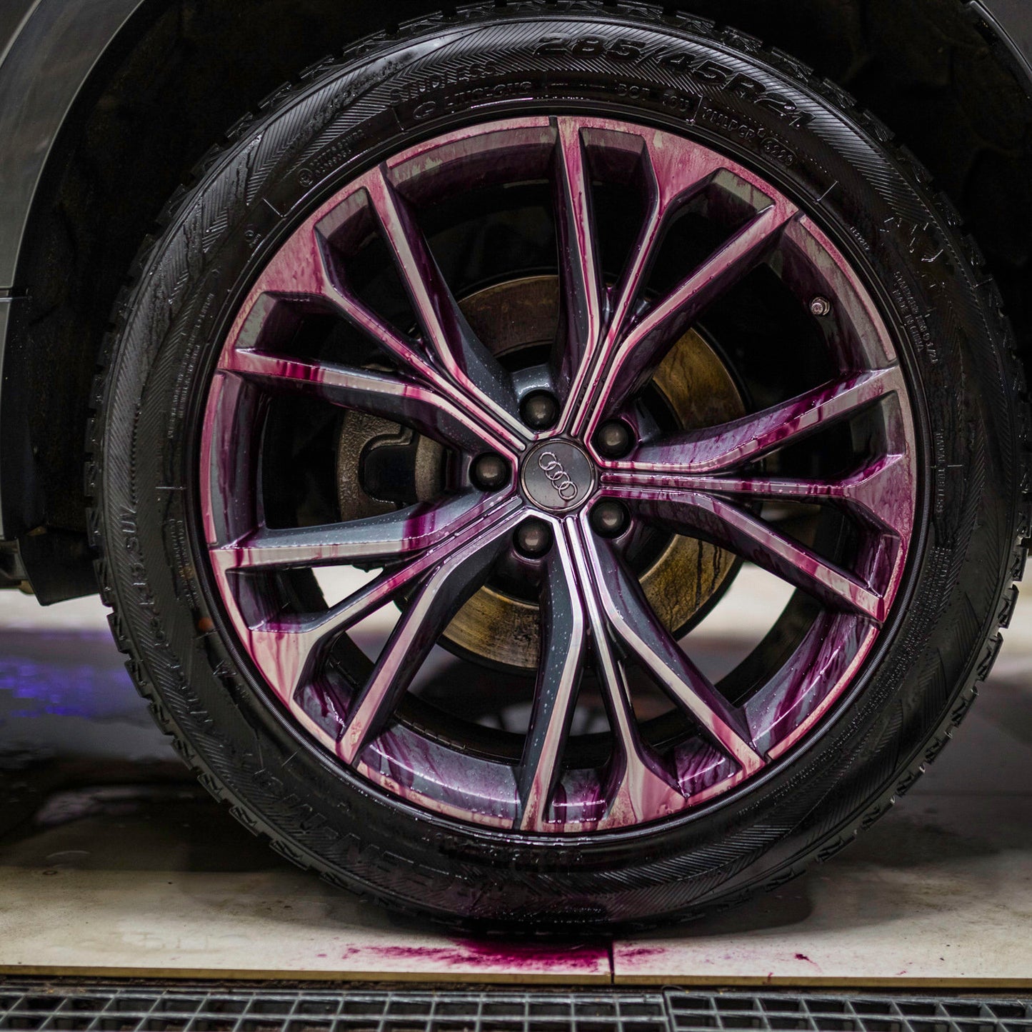 Solutie curatare & decontaminare jante, Bad Boys Wheel Cleaner Bleeding 1L